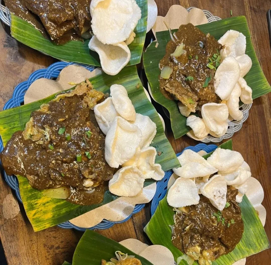 Tahu Tek Telur Rebus 911 ( Pucangsewu )